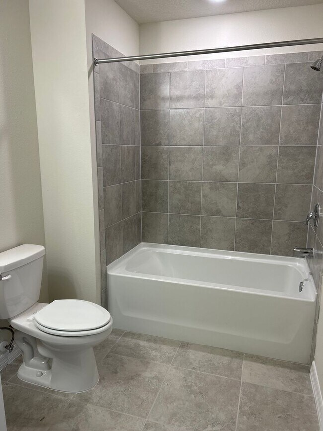 Building Photo - Move In ASAP!! - Brand New 3 bedroom 2.5 bath Townhouse for rent in Kissimmee, FL.