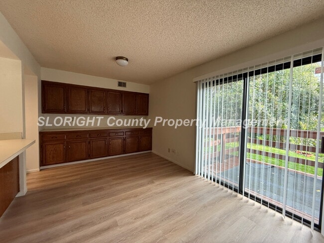 Building Photo - AVAILABLE NOW - 2 Bed / 1.5 Bath Downtown SLO