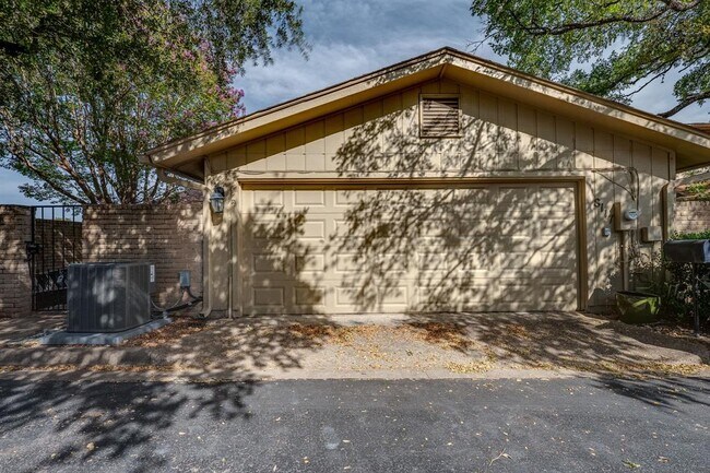 Building Photo - 8117 West Ct