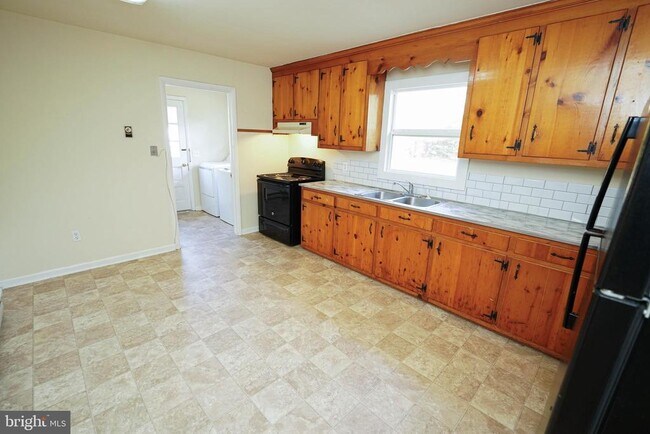 Building Photo - 5629 Rip Wil Dr