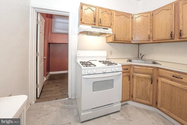 Building Photo - 418 Harlan St