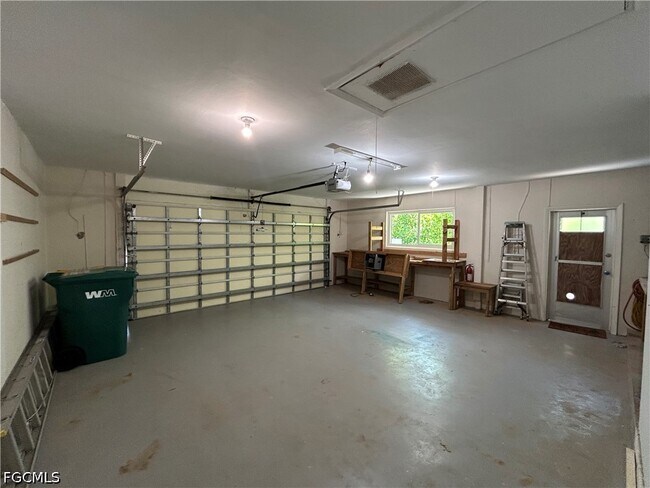 Building Photo - 225 3rd St W