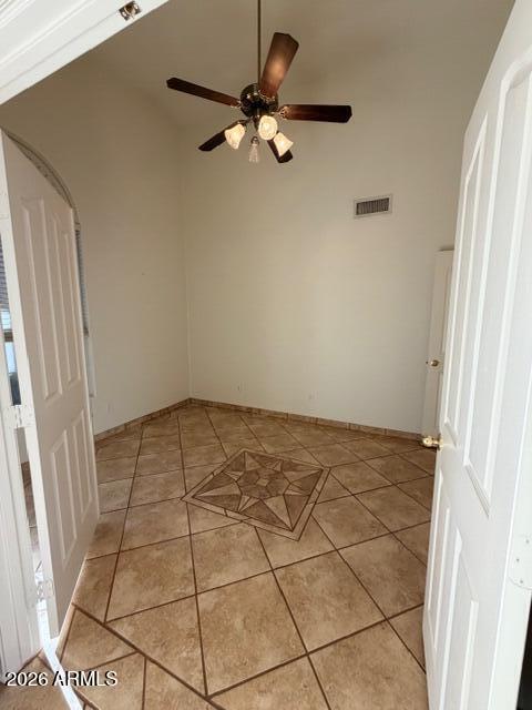 Building Photo - 528 W Monte Ave