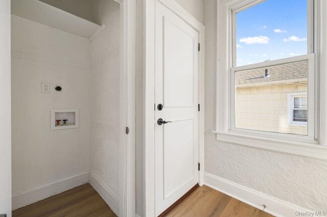 Building Photo - 135 Webster Ave