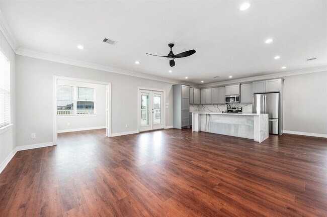 Building Photo - 4014 Mitote Dr
