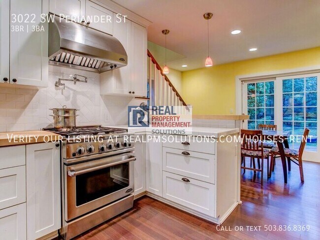 Building Photo - 3022 SW Periander St
