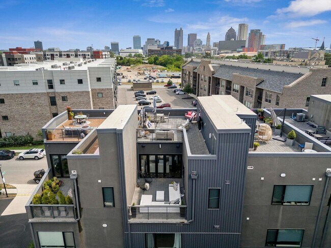 Building Photo - 236 Neruda Ave