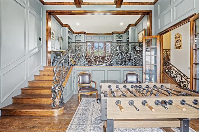 Building Photo - 1237 Wales Dr