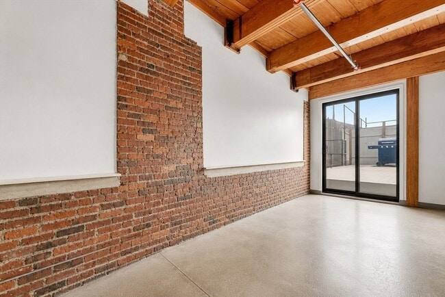 Building Photo - 950 Dorchester Ave