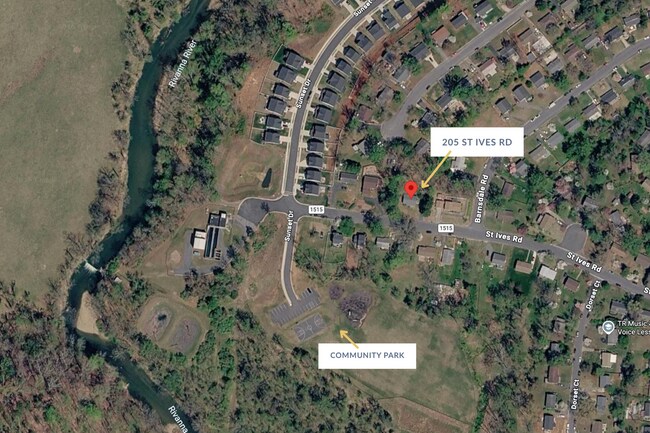 Building Photo - Move-in Ready, Pet-Friendly Northern Albemarle County Home