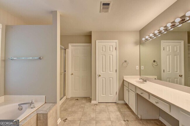 Building Photo - 7470 Brookwood Way