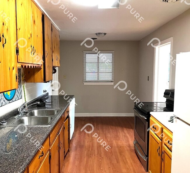 Building Photo - 2312 Upper Wetumpka Rd