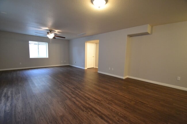 Building Photo - 2721 Crooked Vine Ct