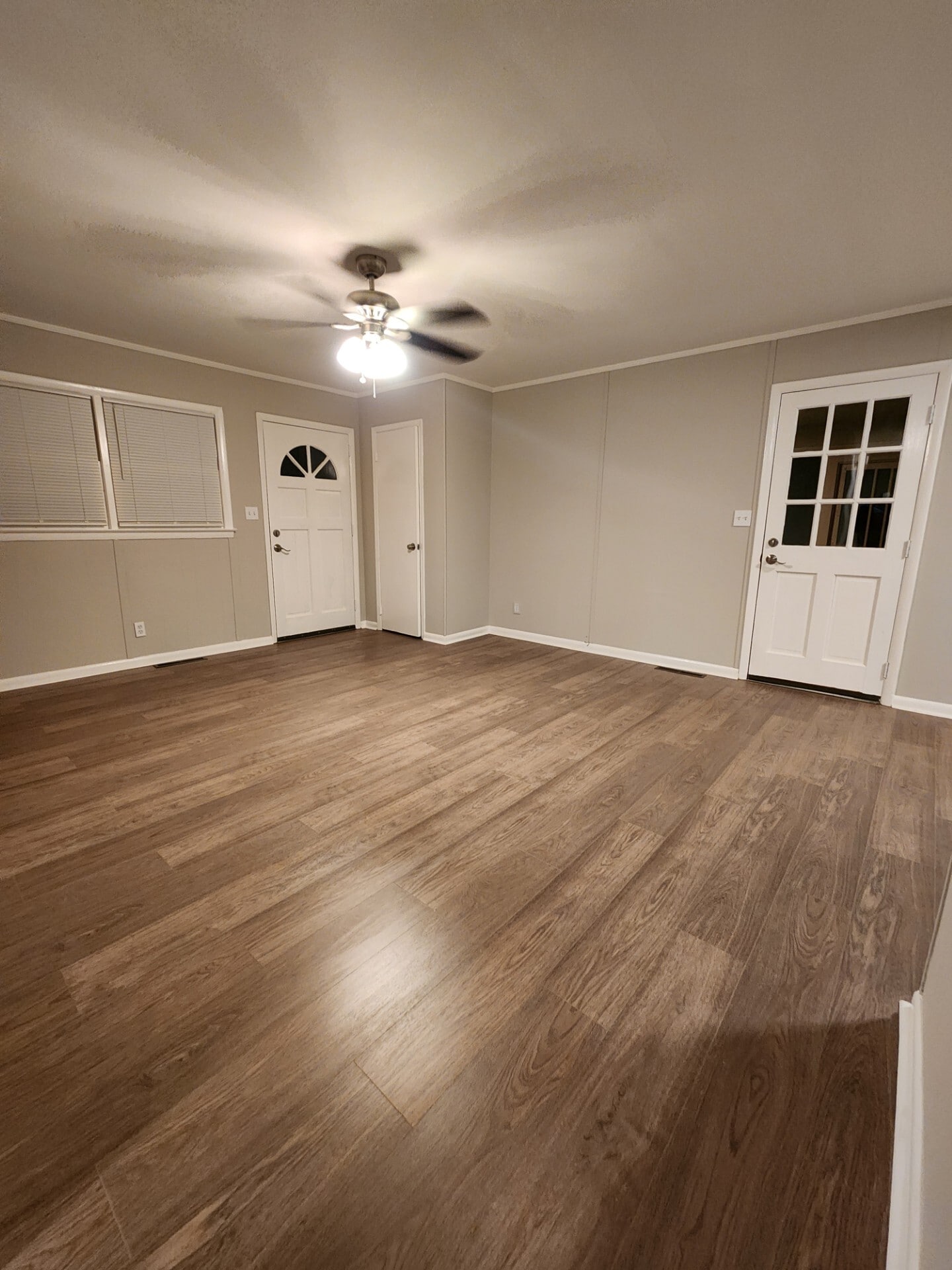 Living room - 50 Jessica Ln