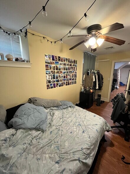 Building Photo - 731 Parker St