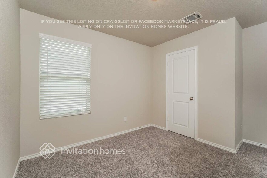 Building Photo - 10627 Varmus Dr