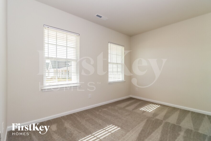 Building Photo - 148 Olive Tea Ln