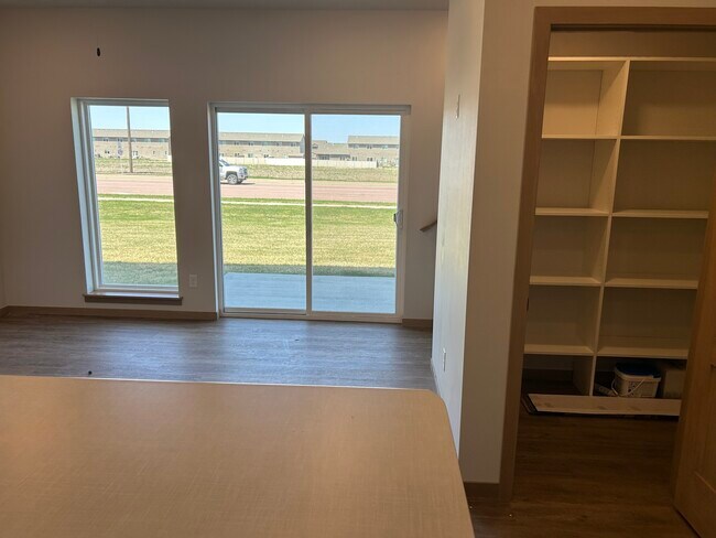 Building Photo - 6103 S Alki Pl