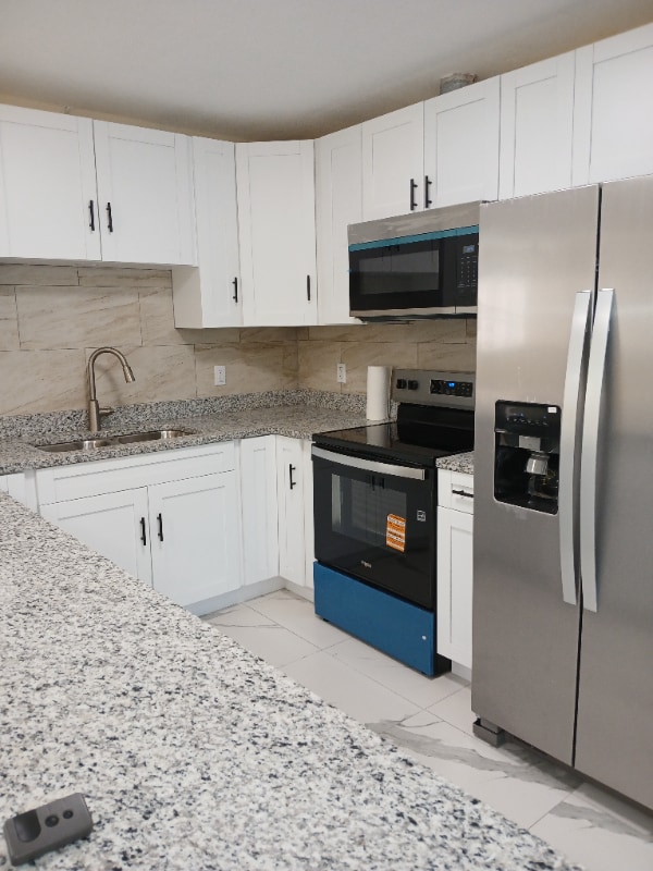 Building Photo - 378-378 78th Ave NE