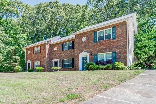 Building Photo - 4084 Hidden Hollow Dr