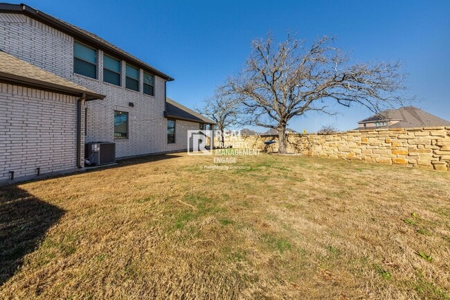 Building Photo - 2105 Bonavista Wy