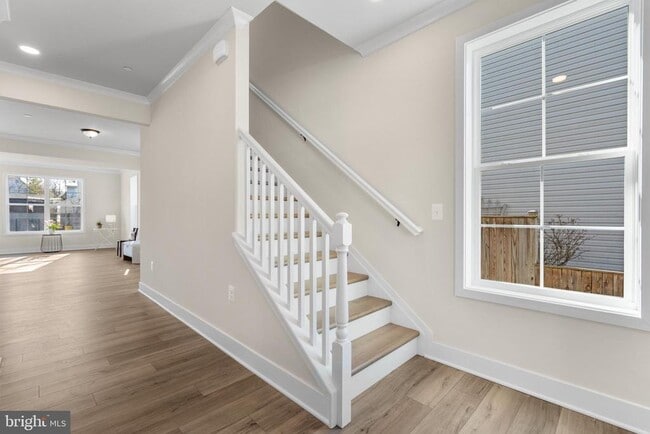 Building Photo - 407 Paradise Rd