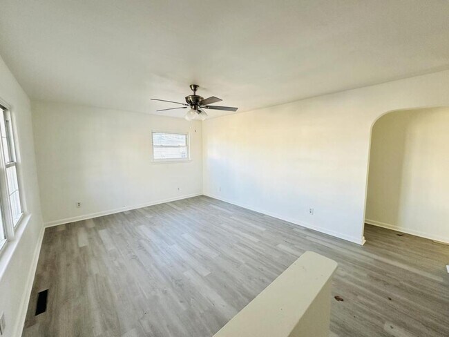 Building Photo - 4605 Patriot Ln