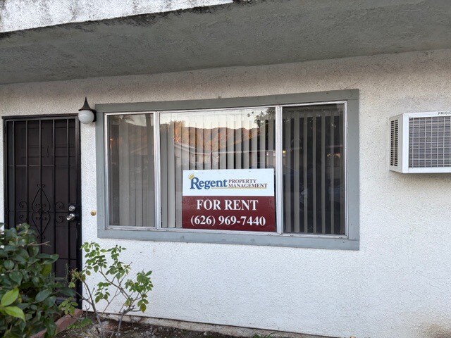 Building Photo - 248 N Dalton Ave