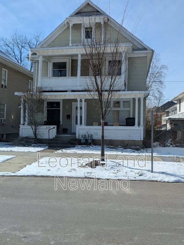 Building Photo - 235 N 10th St