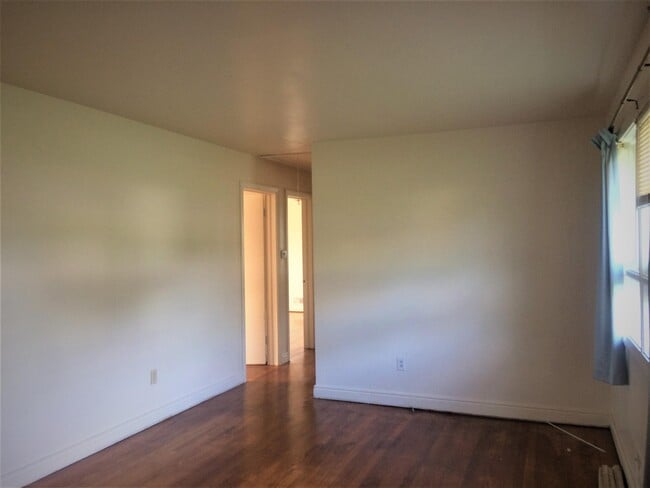 Building Photo - 2021 N Parham Rd