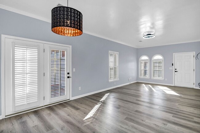 Building Photo - Updated All-Brick Patio Home – Minutes from I-20