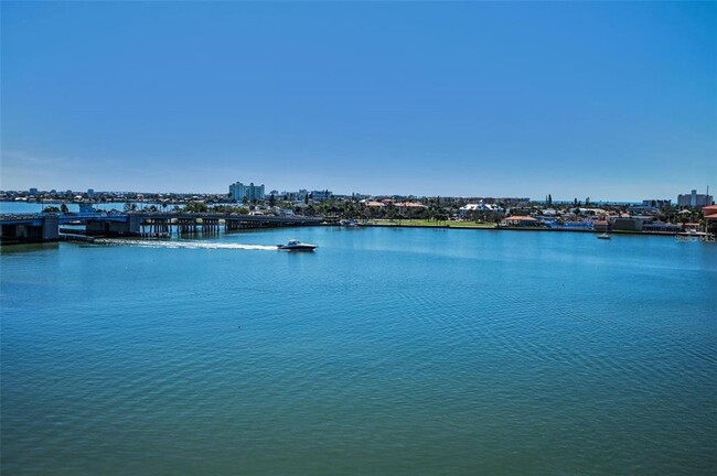 Building Photo - 7882 Sailboat Key Blvd S
