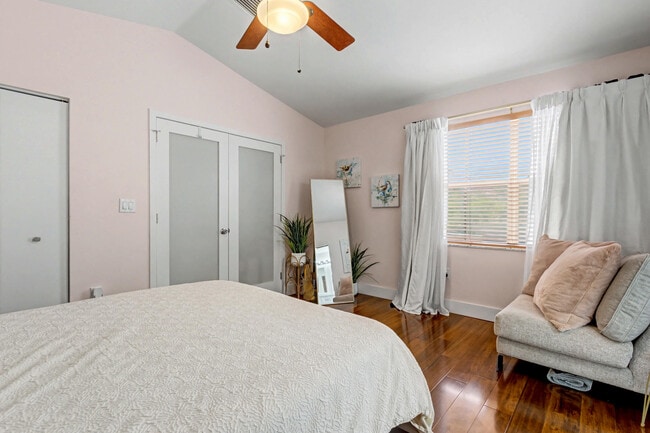 Building Photo - 1545 Seagrape Way