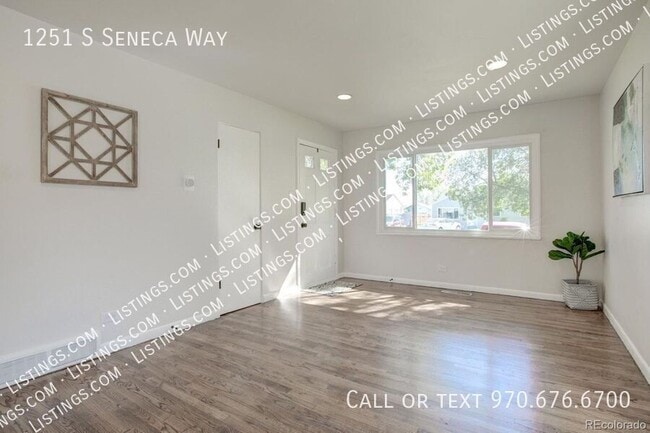 Building Photo - 1251 S Seneca Way
