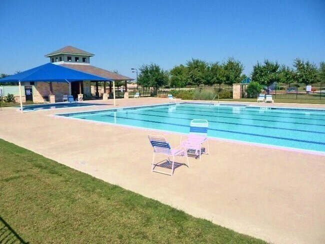 Building Photo - 1118 Walnut Canyon Blvd