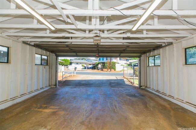 Building Photo - 730 6th Ave