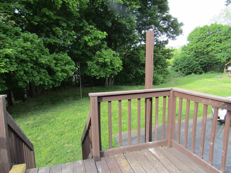 Building Photo - 152 Butler St