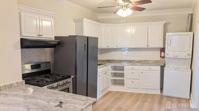 Building Photo - 341 Crows Mill Rd