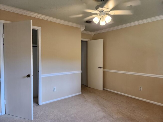 Building Photo - 6419 Scarlet Ridge Ct