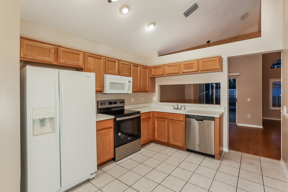 Building Photo - 9323 Hidden Water Cir