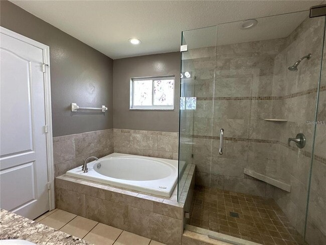 Building Photo - 30747 Burleigh Dr