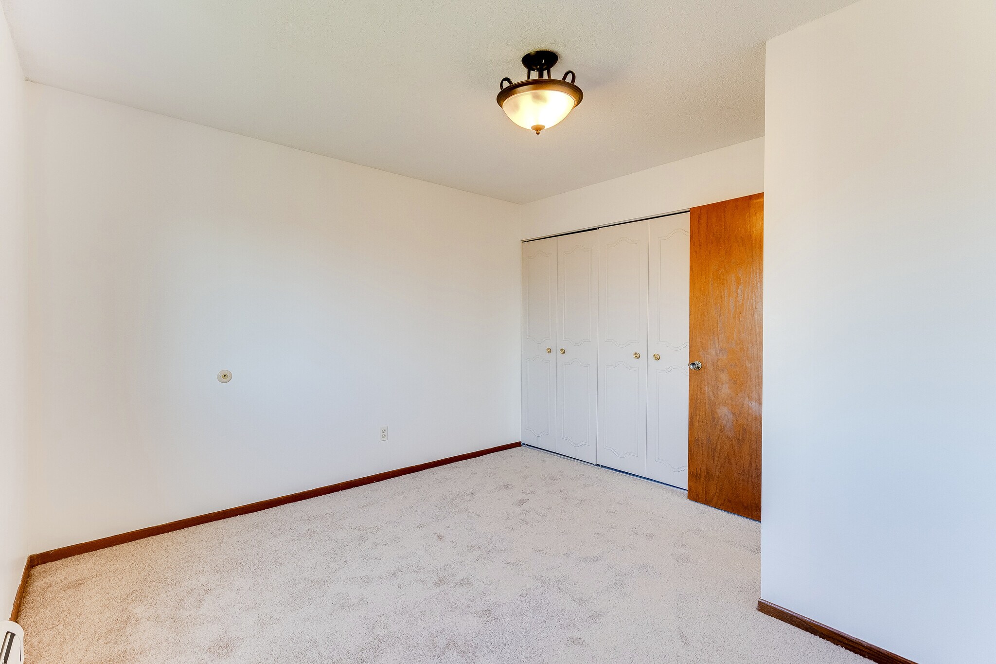 Bedroom 2 - 2700 Oxford St N