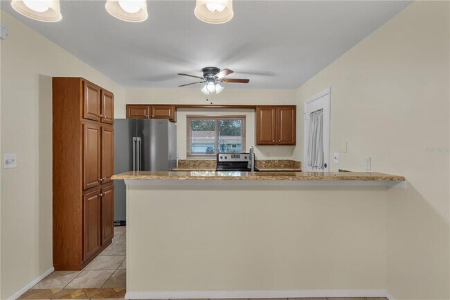 Building Photo - 10444 Kingbrook Ln