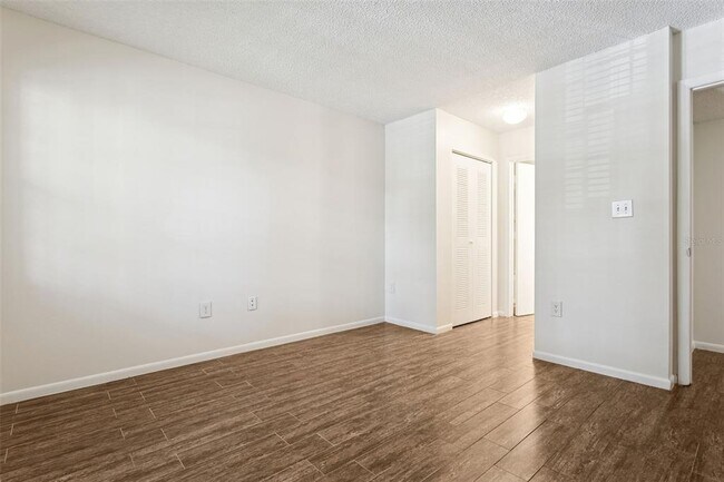 Building Photo - 2690 Coral Landings Blvd
