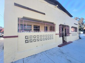 Building Photo - 425 Daisy Ave