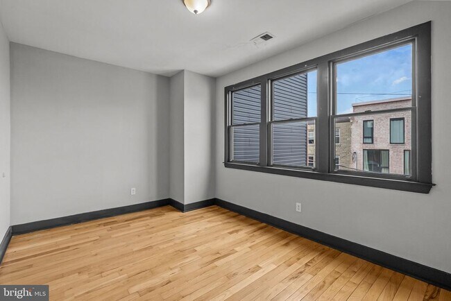 Building Photo - 1805 N 18th St