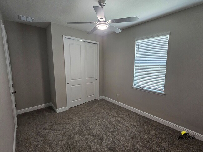 Building Photo - 379 Birkdale Dr