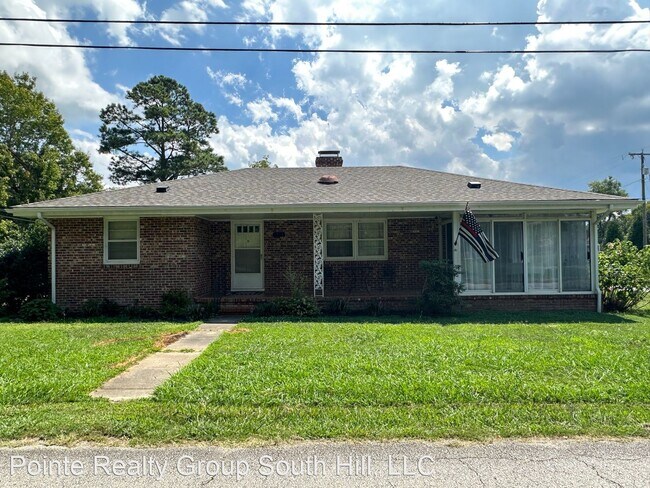 Building Photo - 2 br, 1.5 bath House - 1392 Jefferson St
