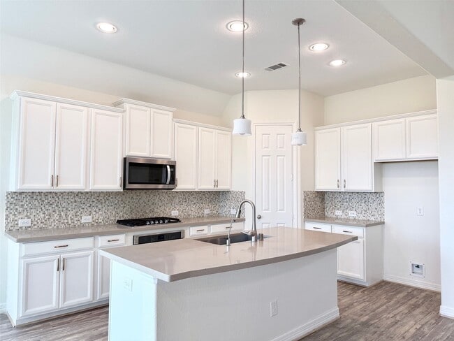Primary Photo - 20539 Kohle Springs Ln