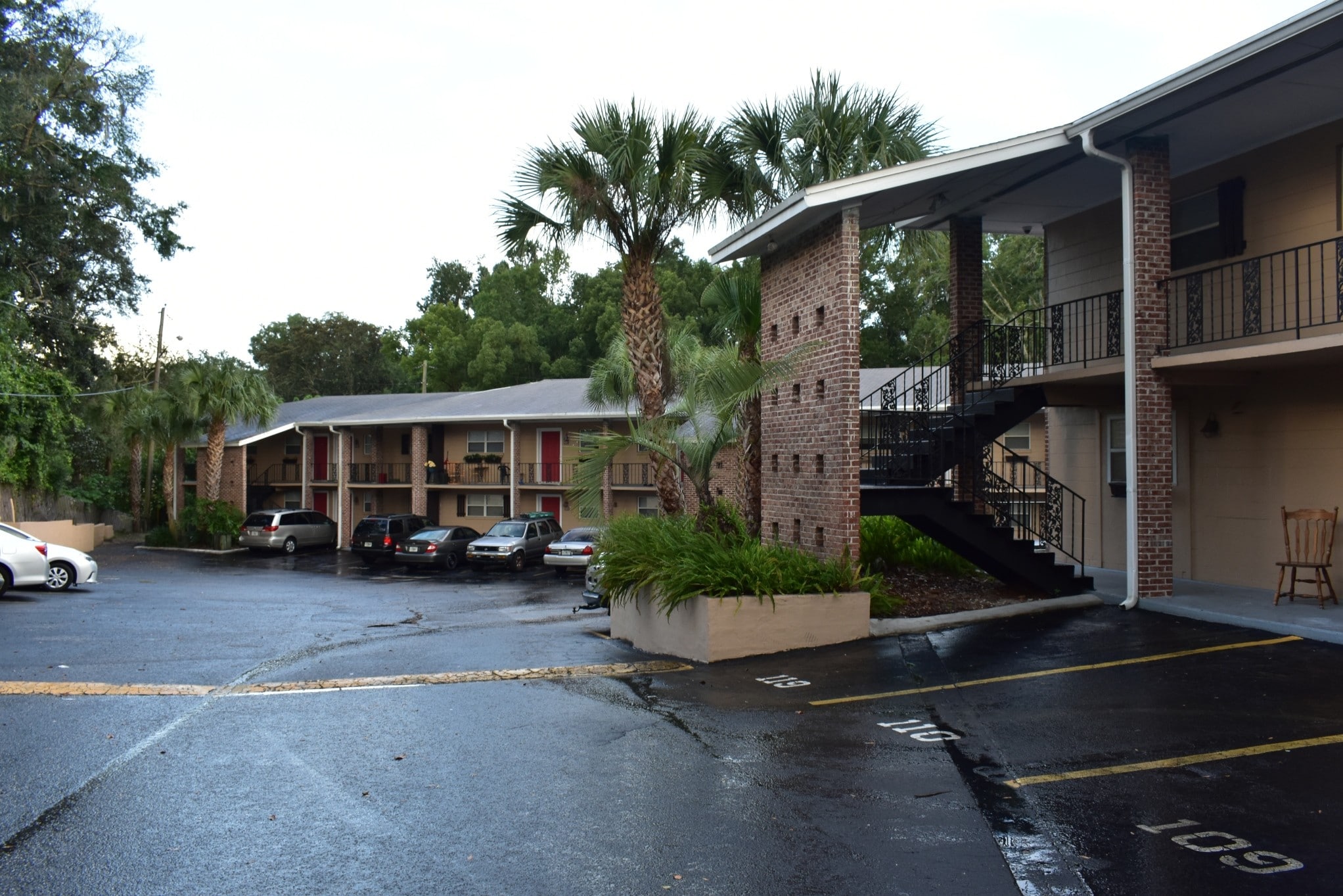 Community - 4836 Atlantic Blvd